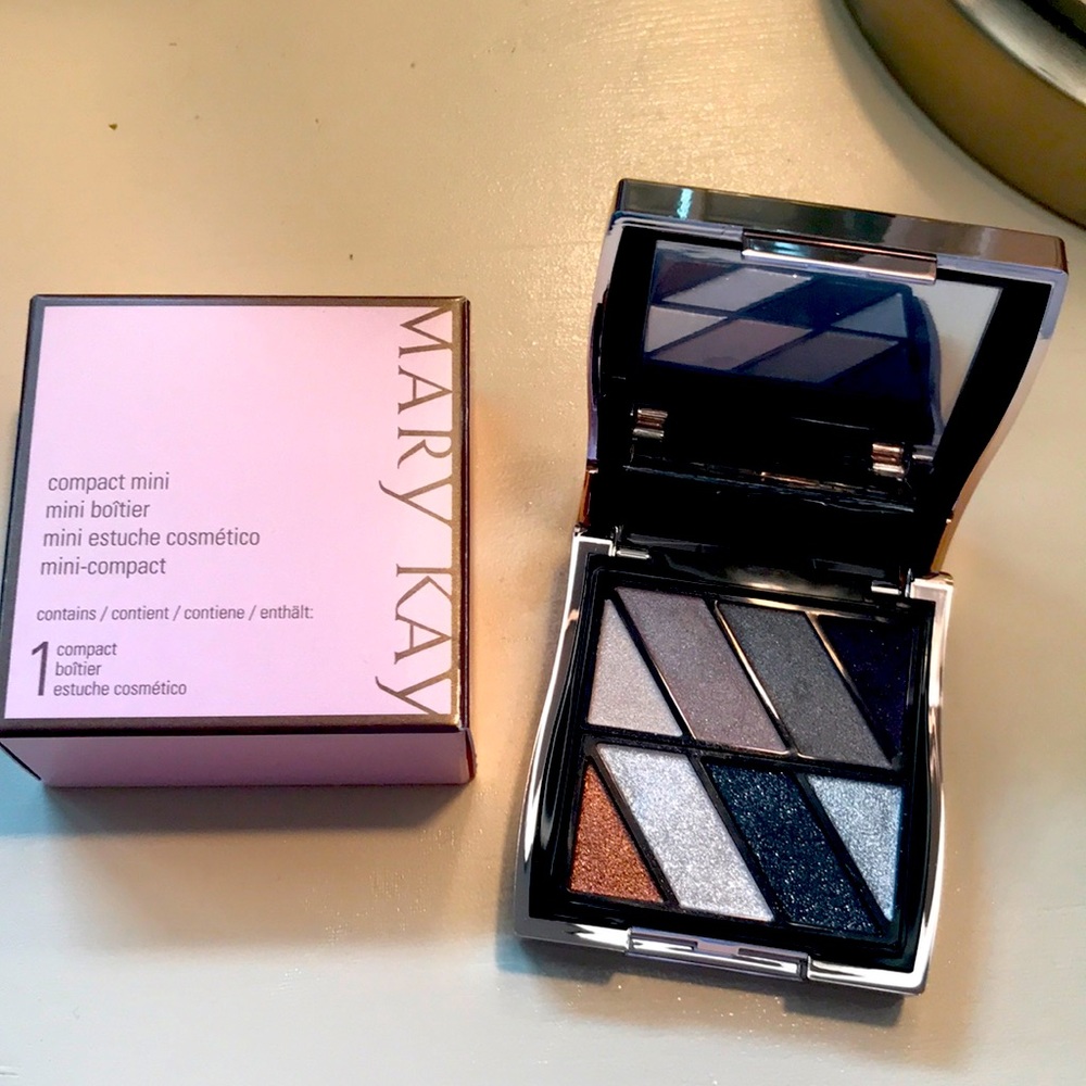 MaryKay eyeshadow compact